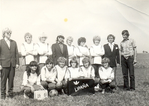 20.srpna - Nástup dívčího fotbalového družstva s trenéry