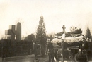 1934 - Na hřbitově v Dřevohosticích